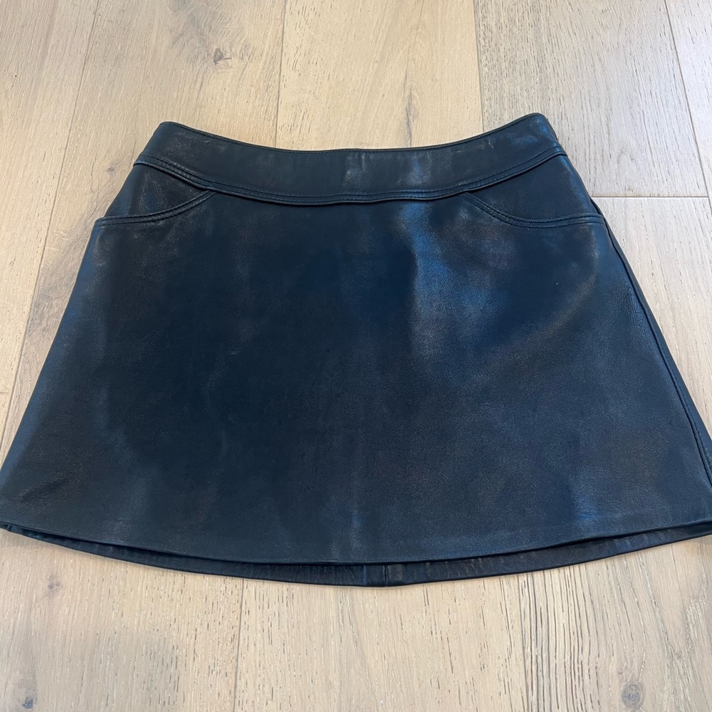 100% Geniune Leather Bebe A-Line Mini Skirt - Black - Size 6 - Like New